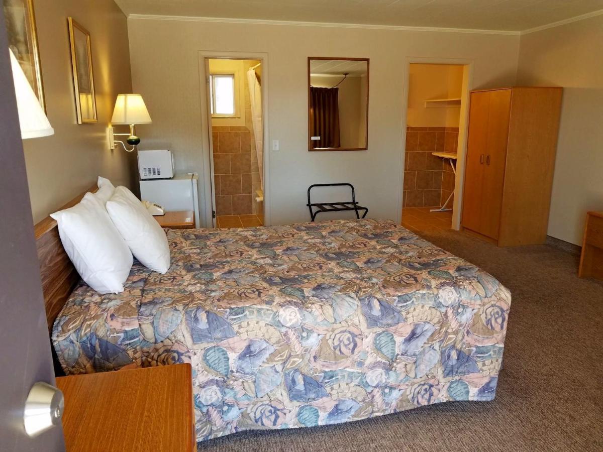 Aquarius Inn Bicknell Exterior foto